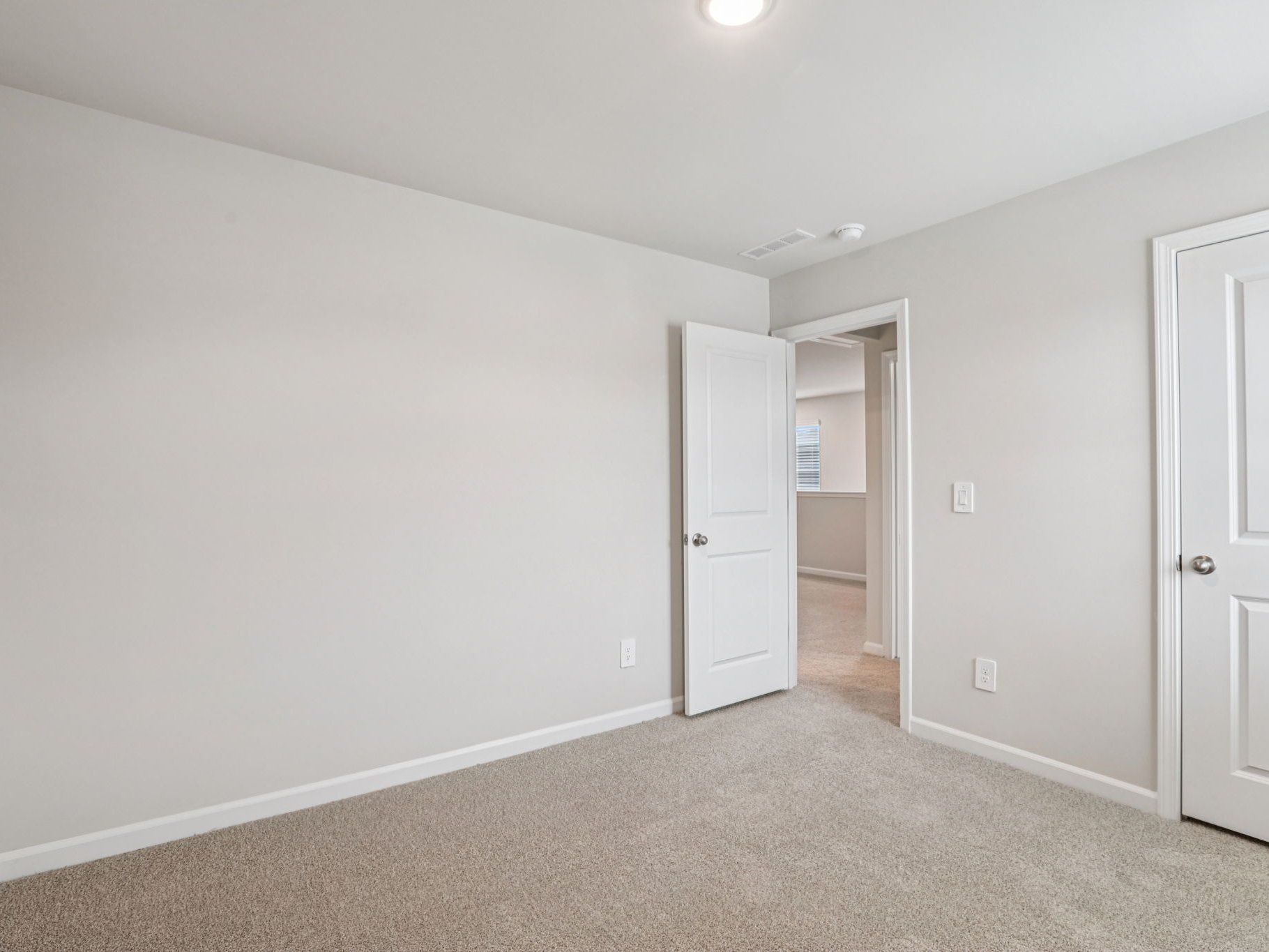 641 RED RIVER DRIVE (Lennon)