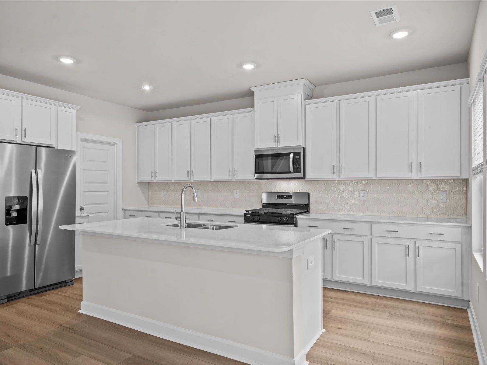 604 Cozy Bluff Road (Dakota)