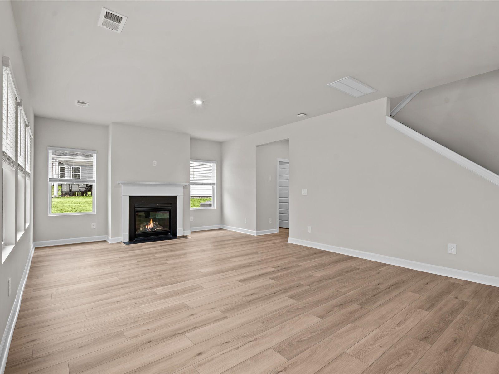 1564 Erindale Drive (Dakota)