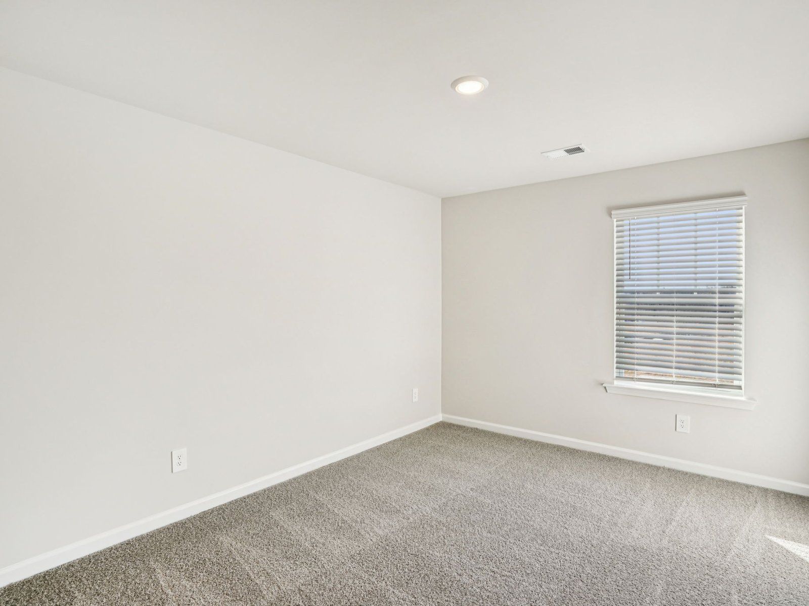 2246 Ashton Drive (Lancaster End Unit)