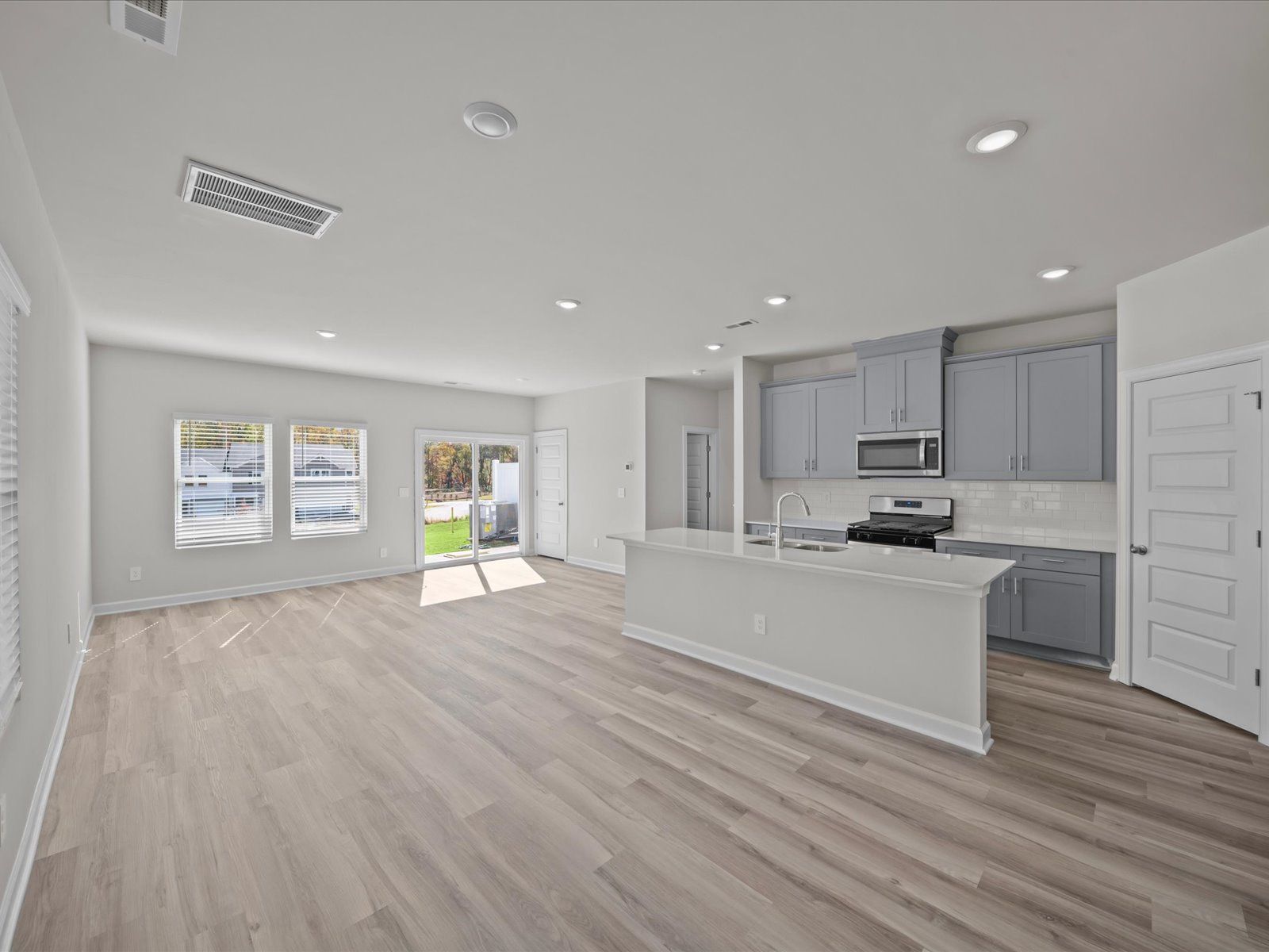 108 PLEASURE LN (Opal)