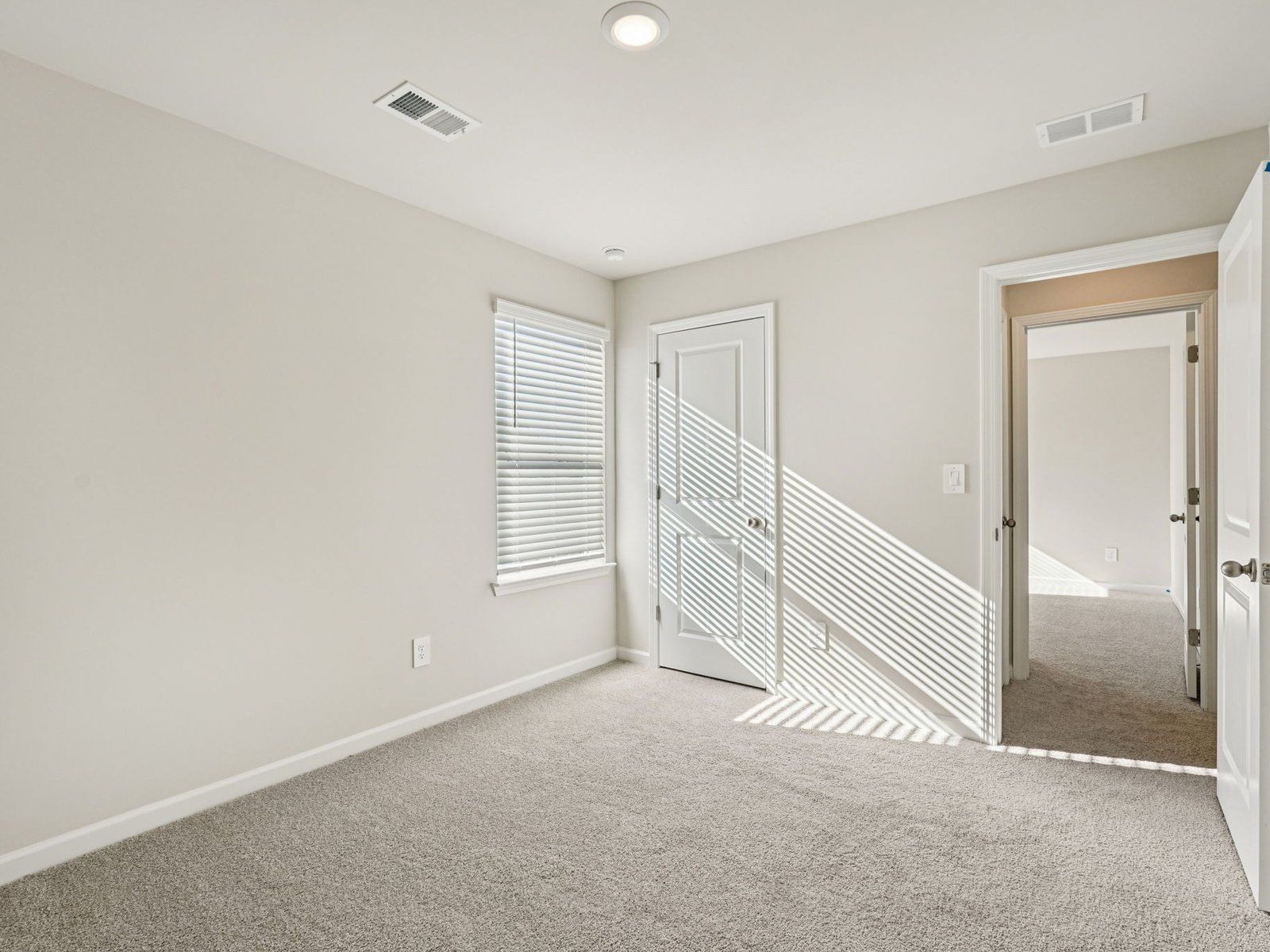 2845 Aralynn Way (Lennon)