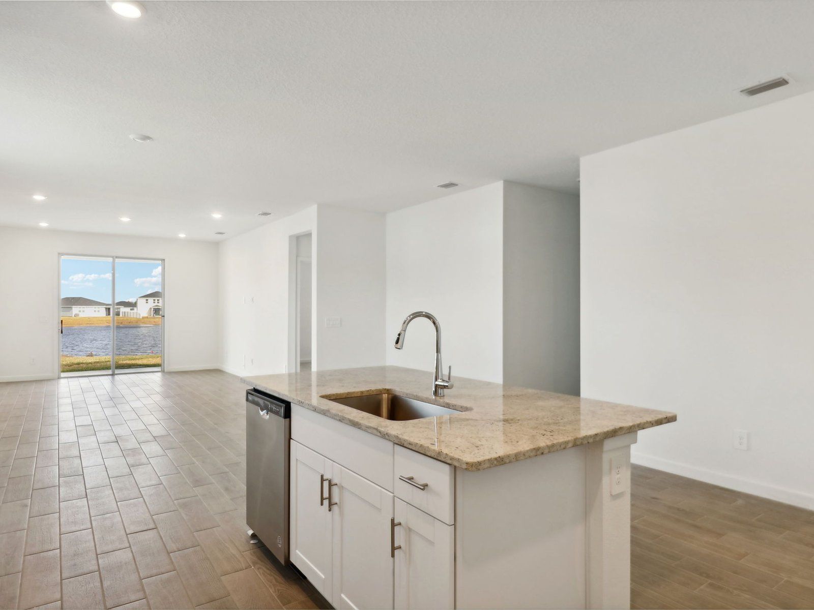 3295 Lago Vista Drive (Daphne)