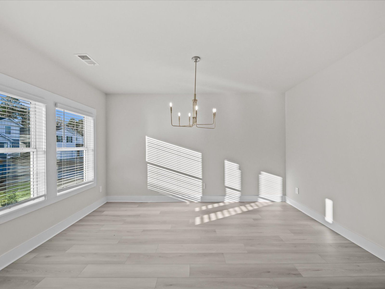 Welcome to the Dakota floorplan at Cedar Shoals - Signature Collection.