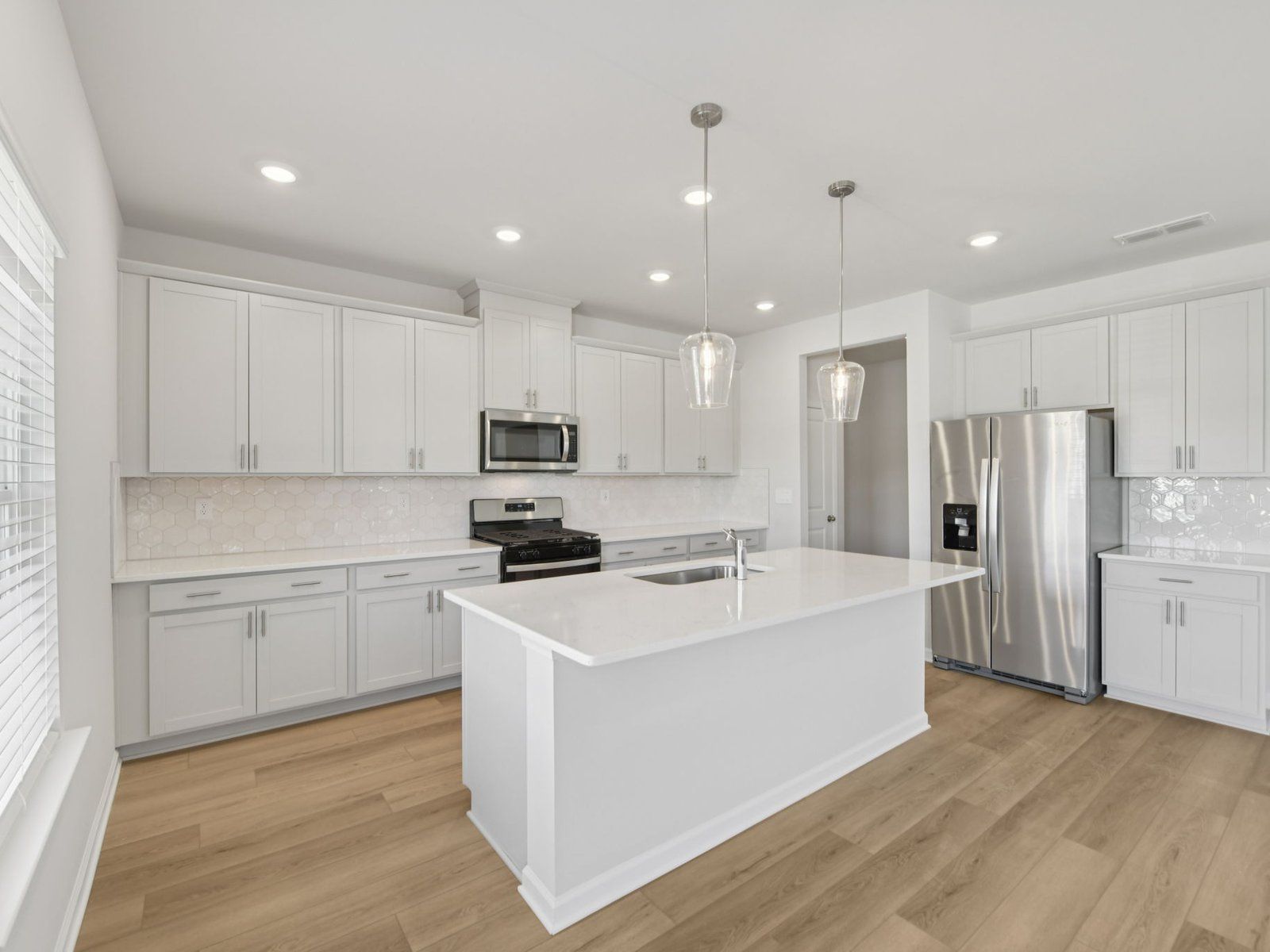 The Taylorsville Basement floorplan with the Timeless Contrast Linen interior package.