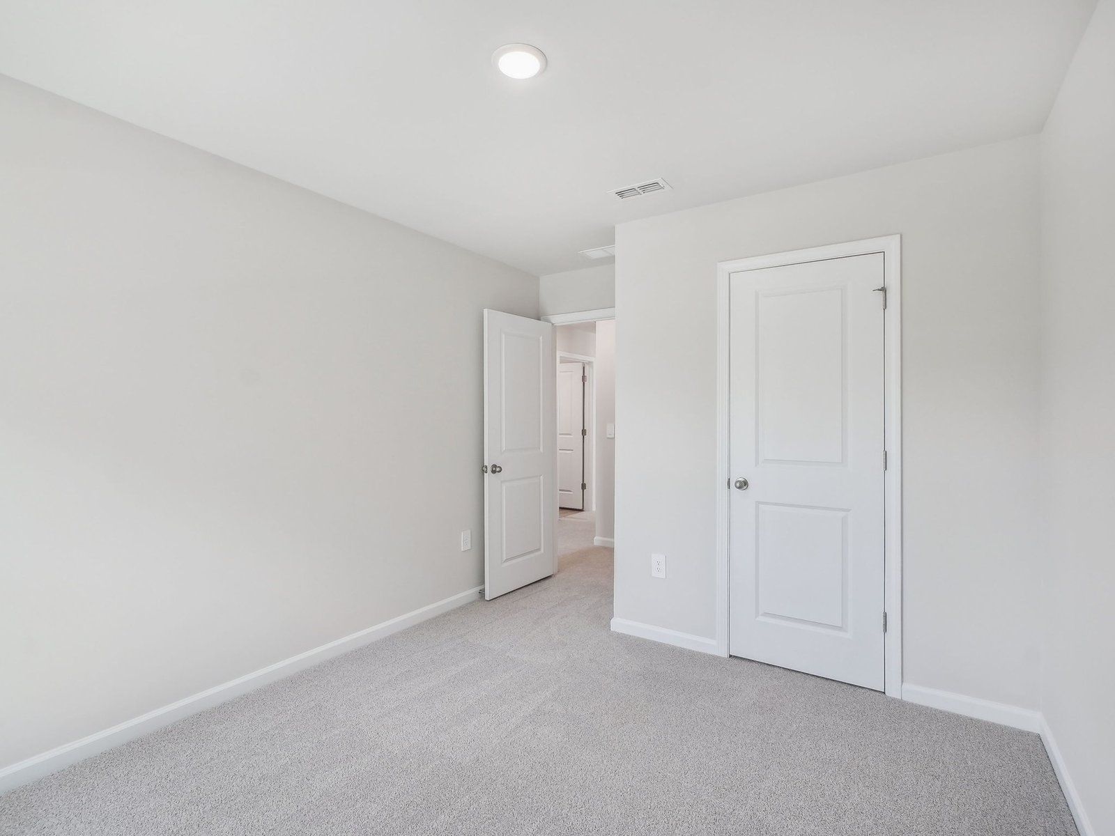 RAL_CadenceMeadowsTownes_Thorton_Bed3-2_3715RosebushDr.jpg