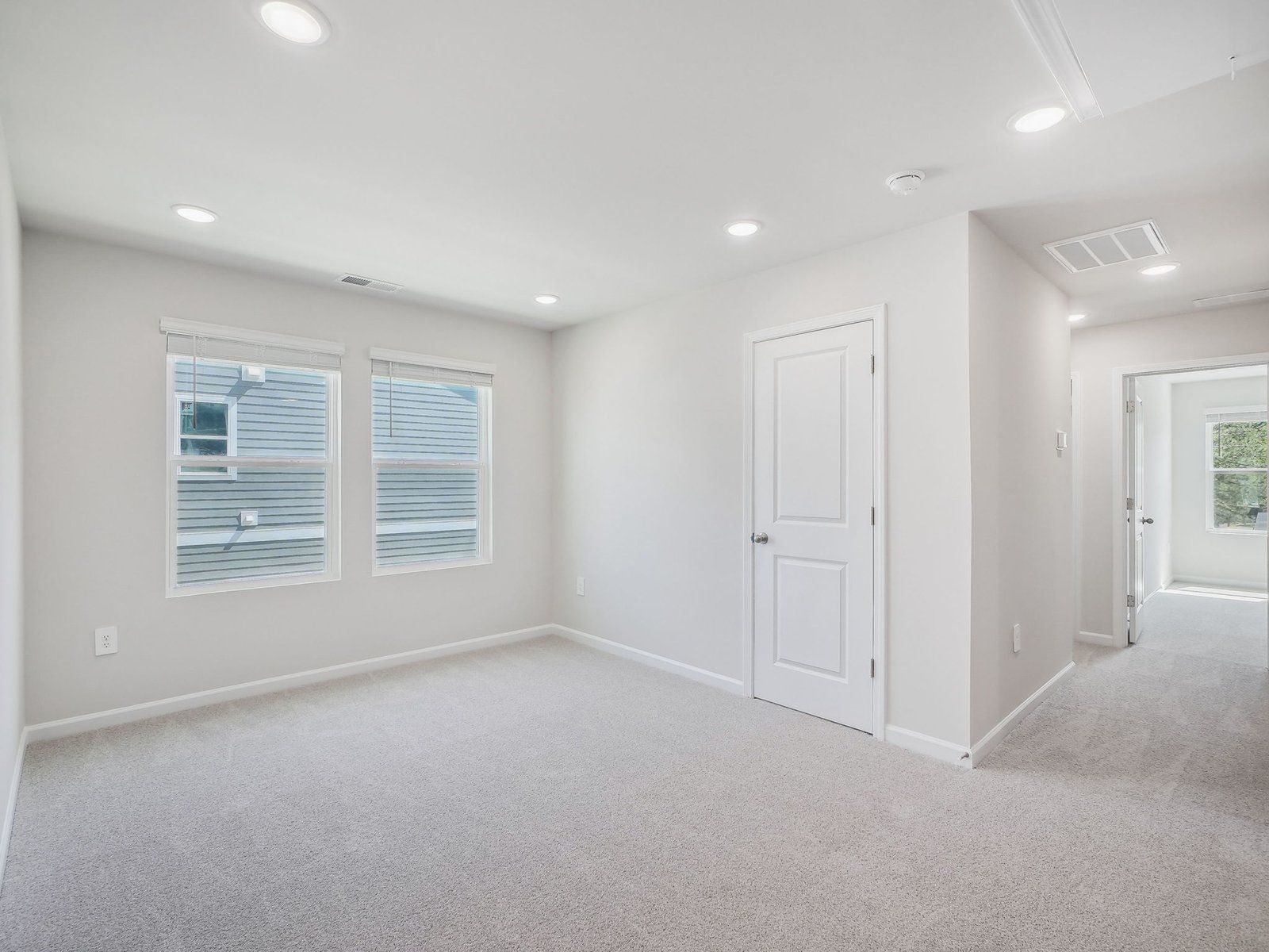 RAL_CadenceMeadowsTownes_Thorton_Loft_3715RosebushDr.jpg