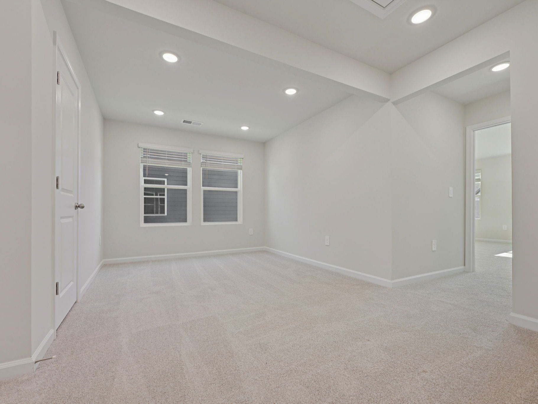 726 Chandler Stone Drive (Lakewood)