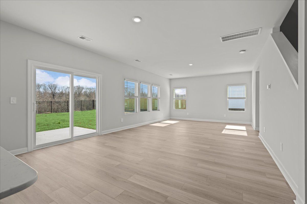 549 Cozy Bluff Road (Dakota)