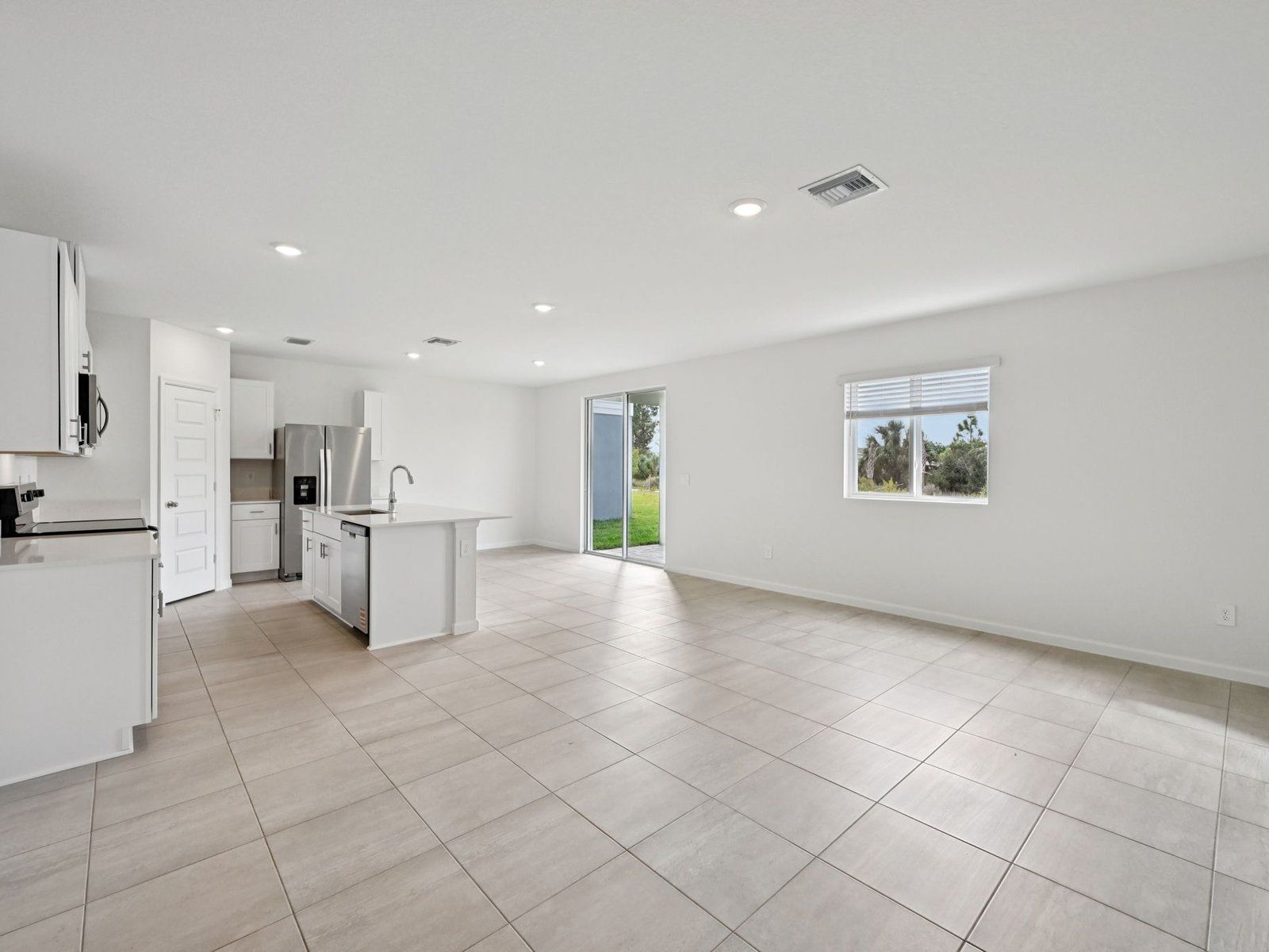 14202 SW NEW DAWN ROAD (Redwood)