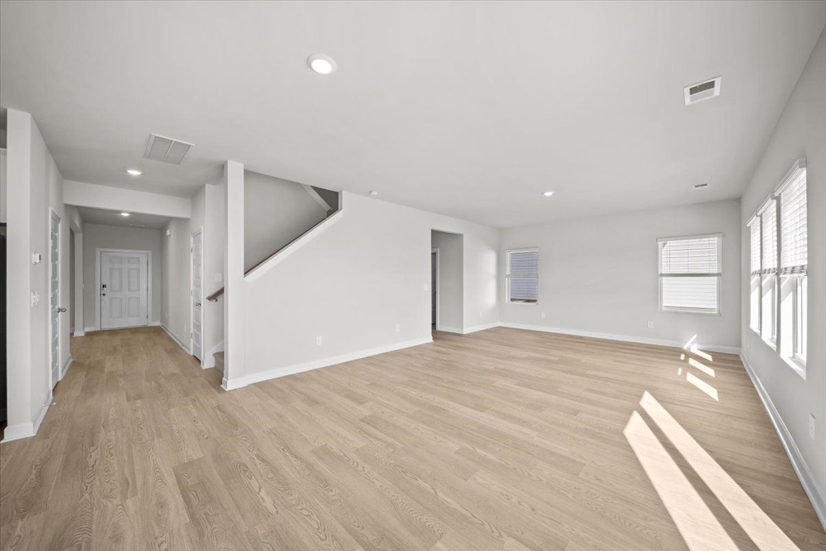 1617 Erindale Drive (Dakota)