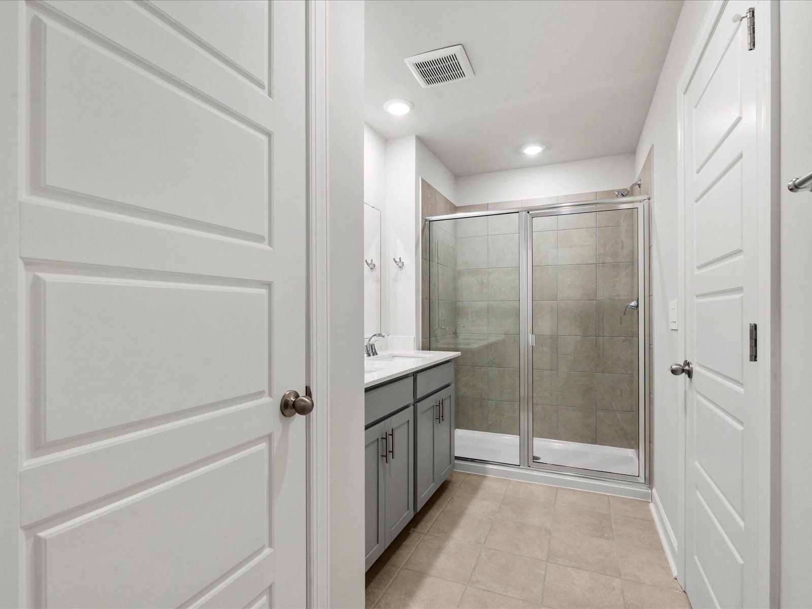 851 ERNEST LANE (Ashton)