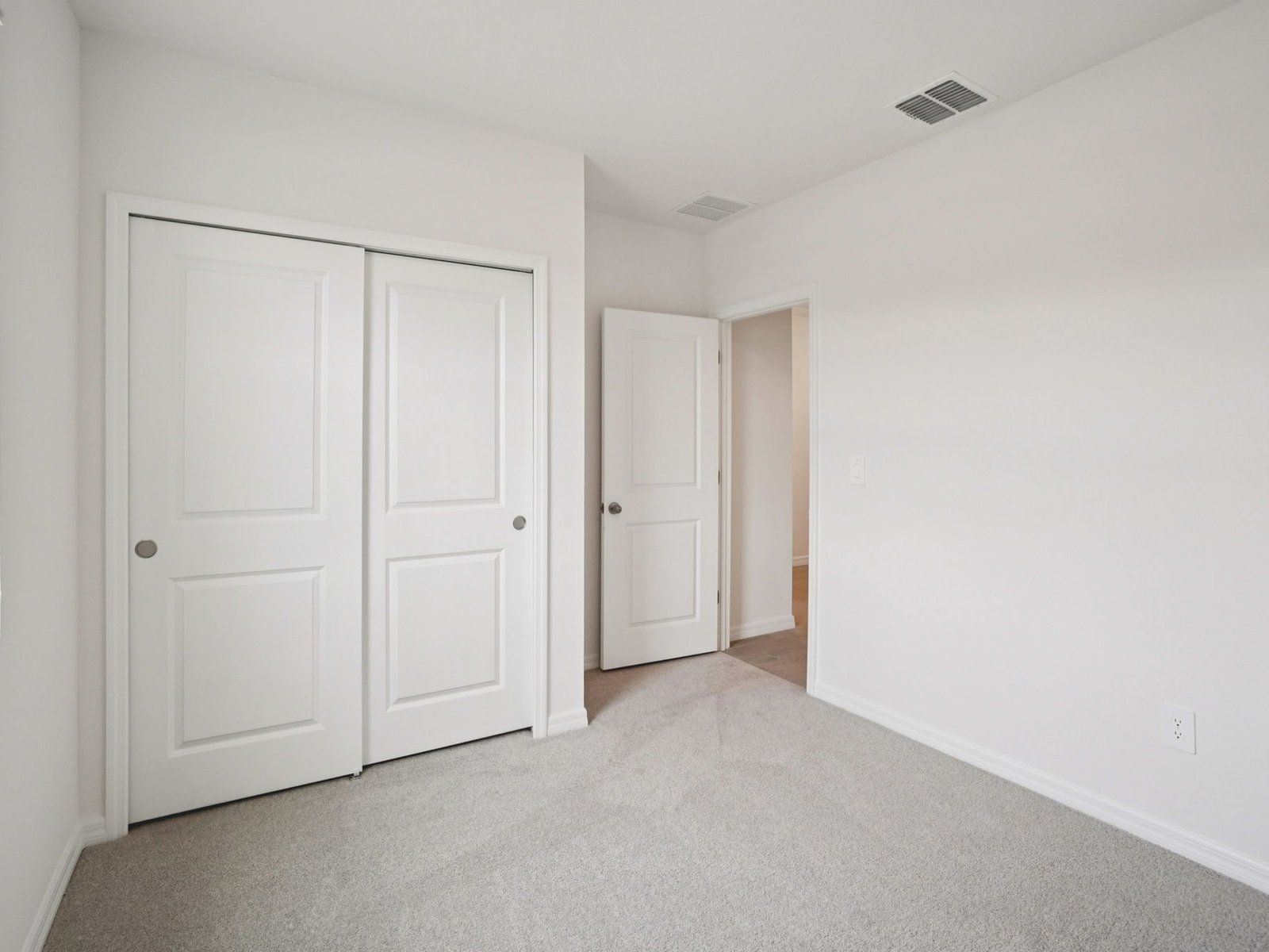 7166 RAY CREEK DR (Bluebell)