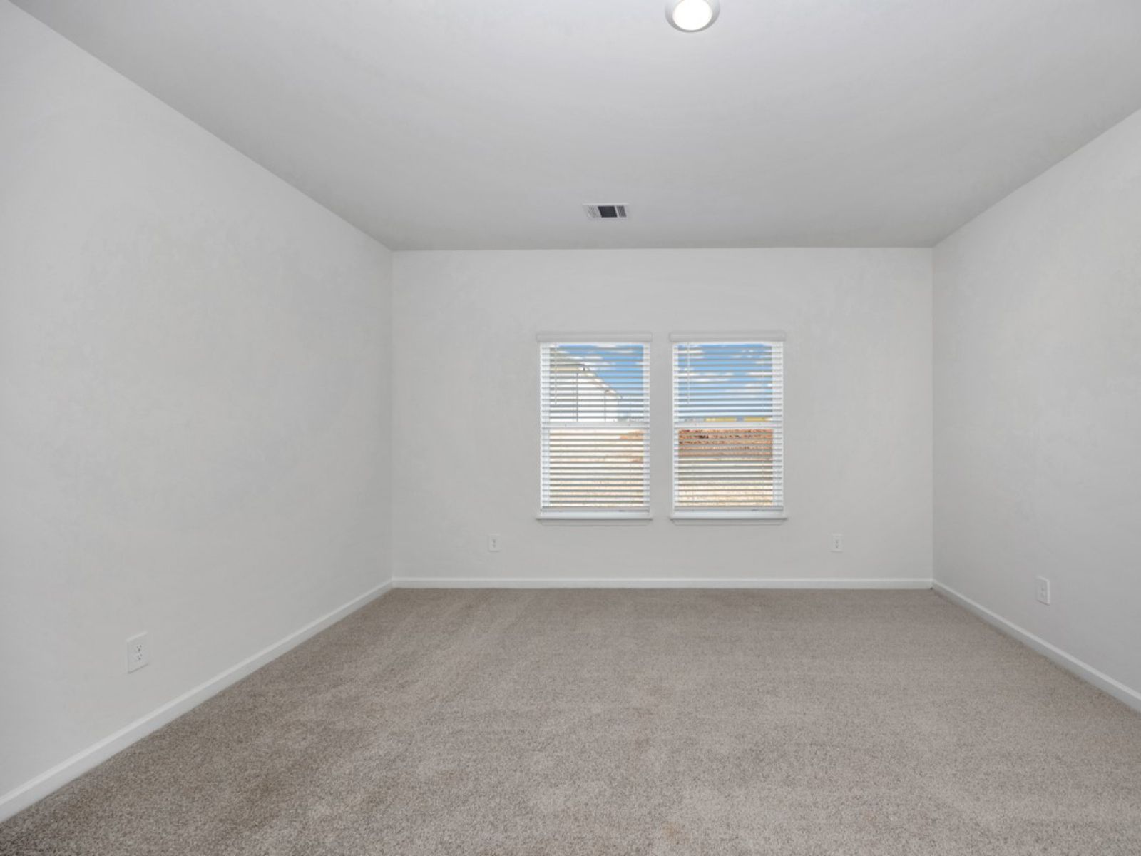 The Chandler floorplan with the Charm White interior package.