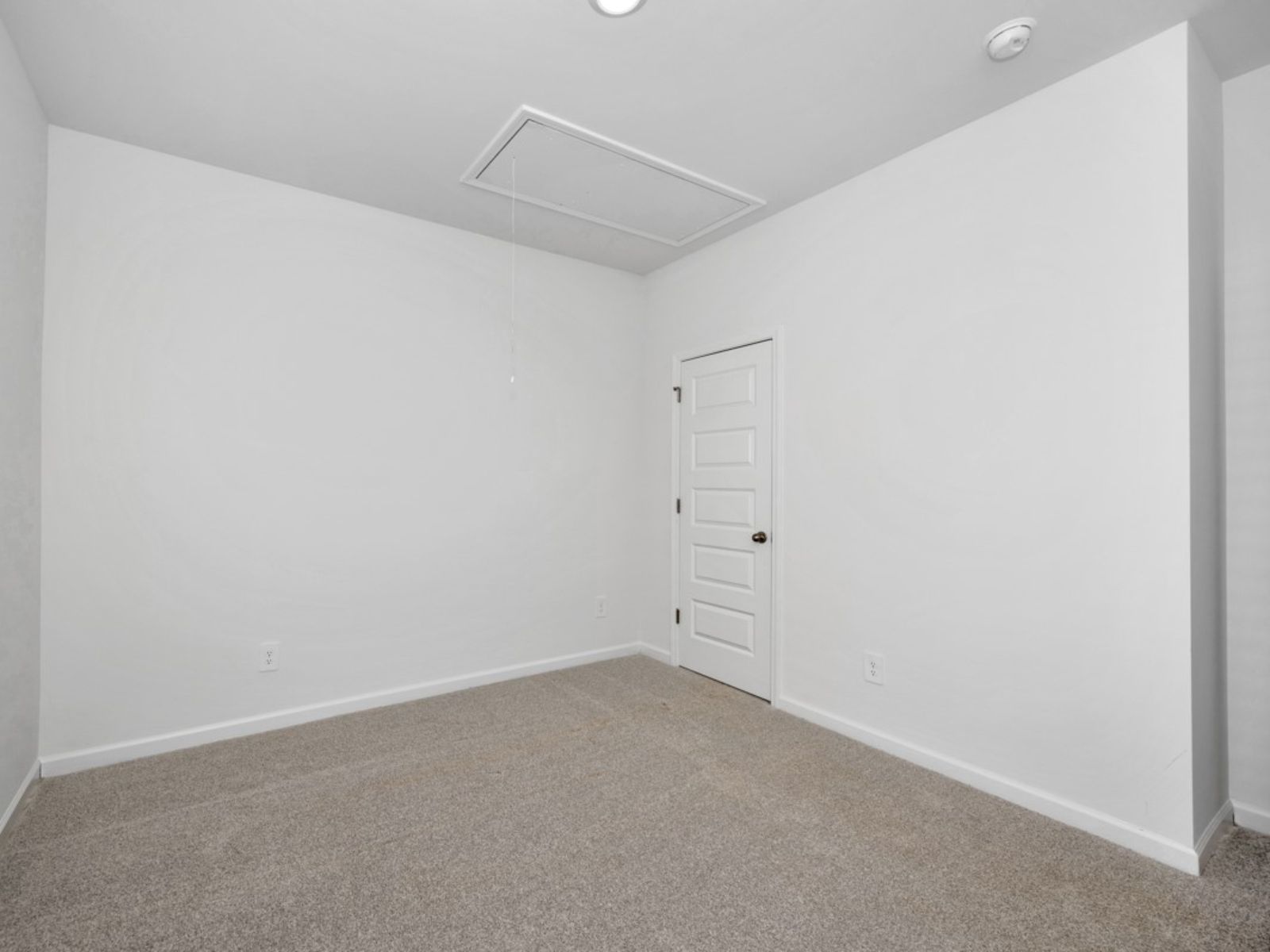 The Chandler floorplan with the Charm White interior package.