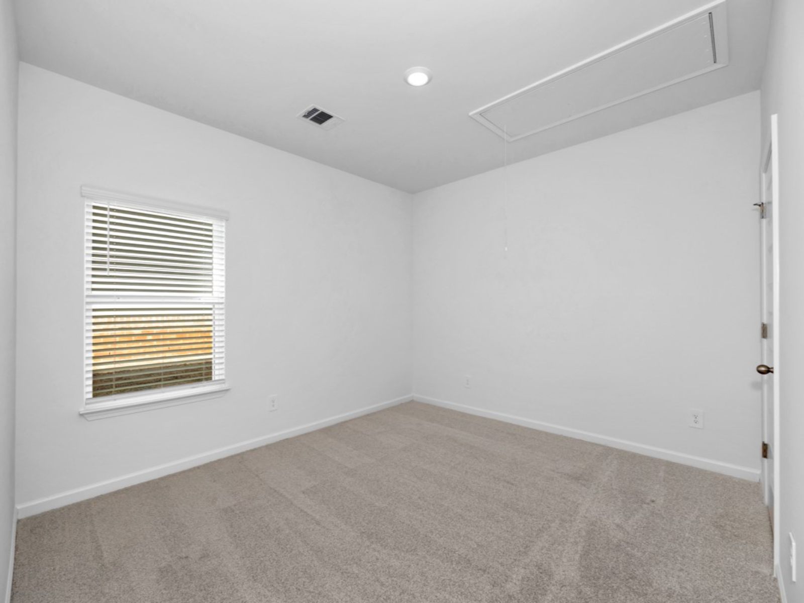 The Chandler floorplan with the Charm White interior package.