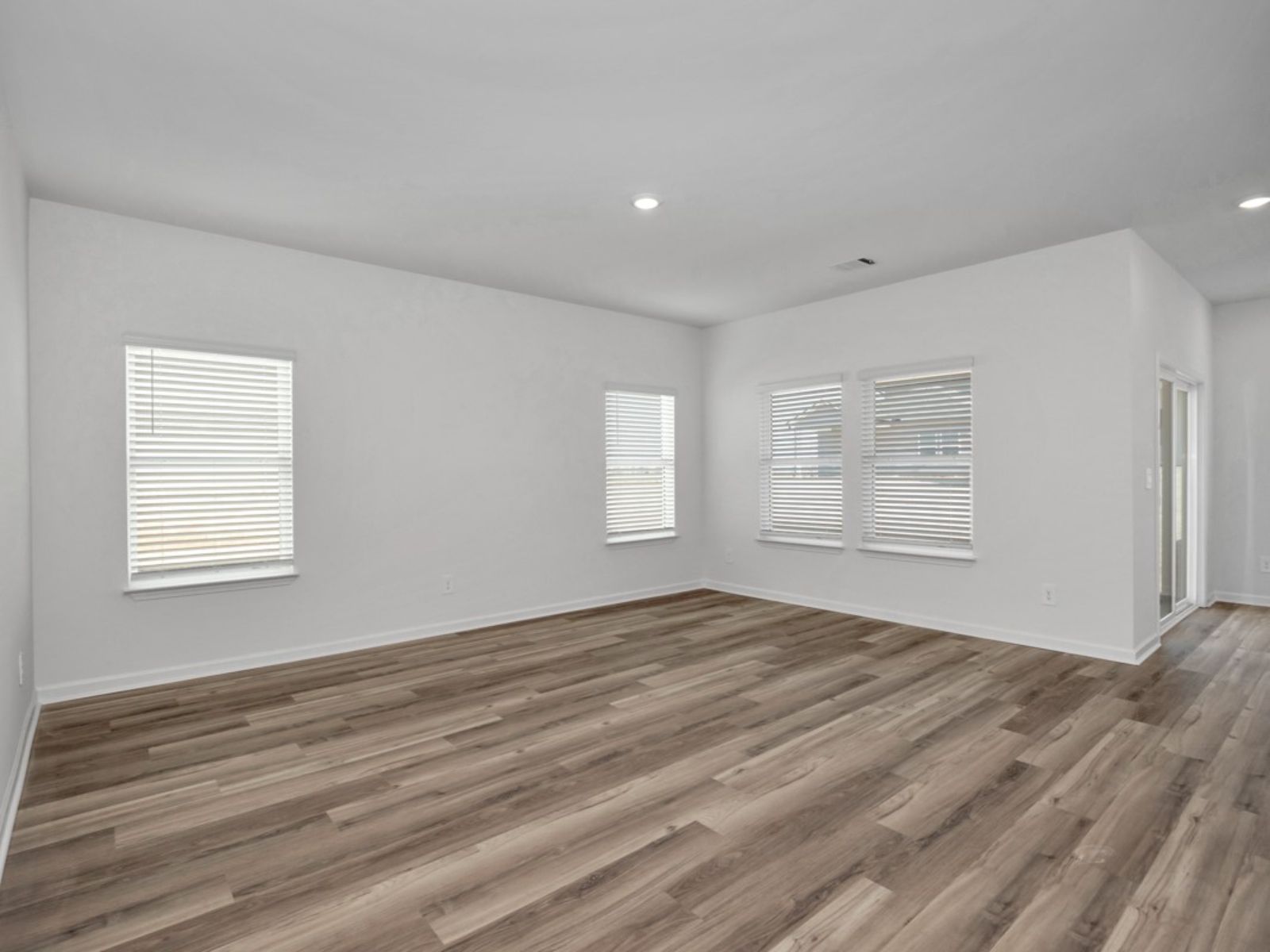 The Chandler floorplan with the Charm White interior package.