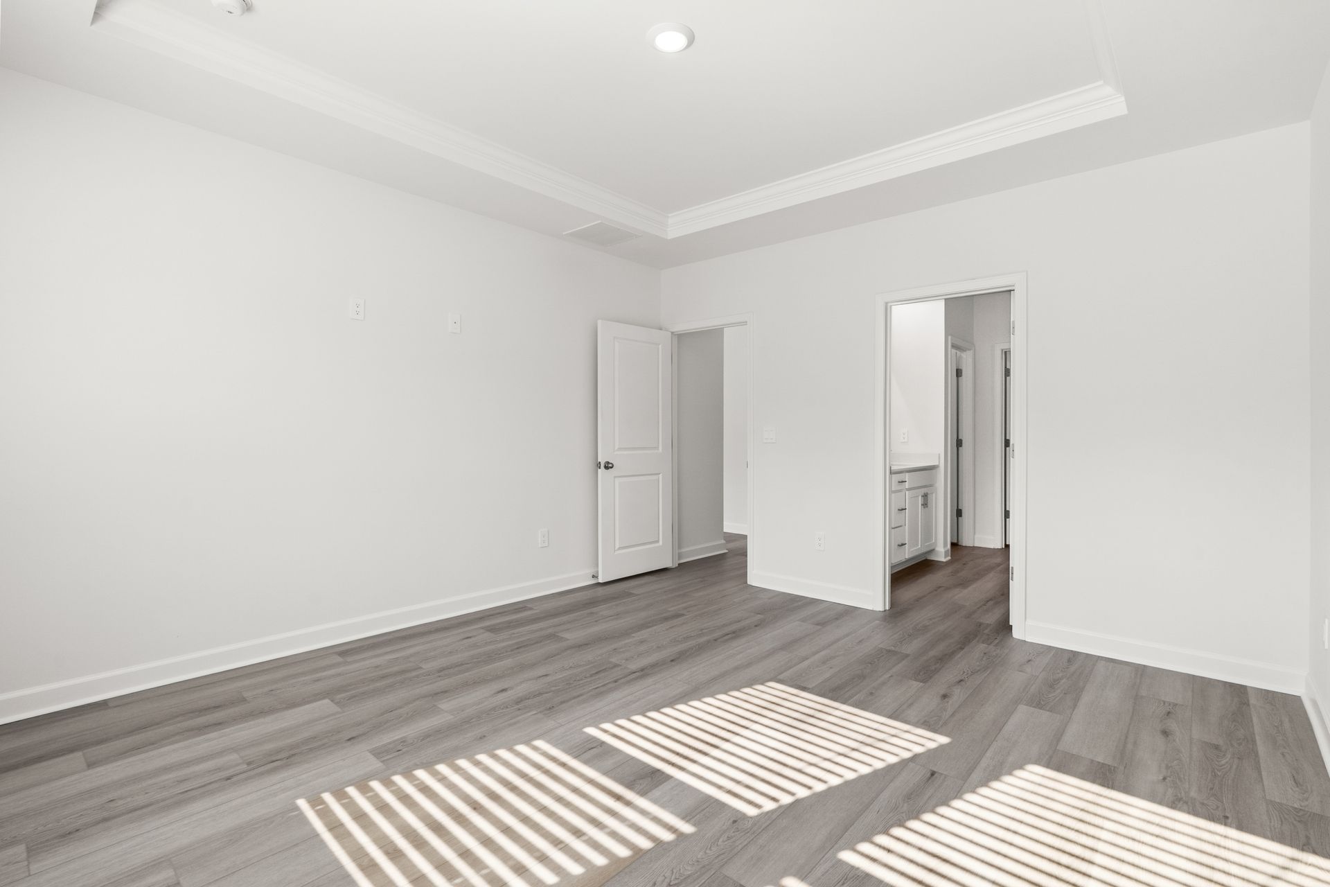Primary suite