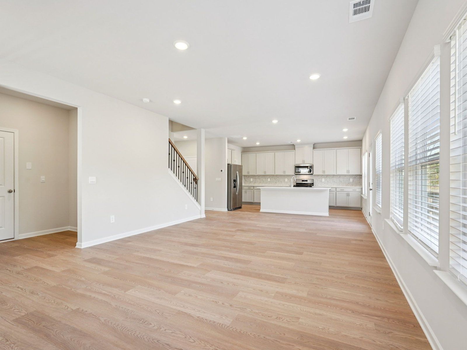 190 Proust Circle (Dakota Basement)