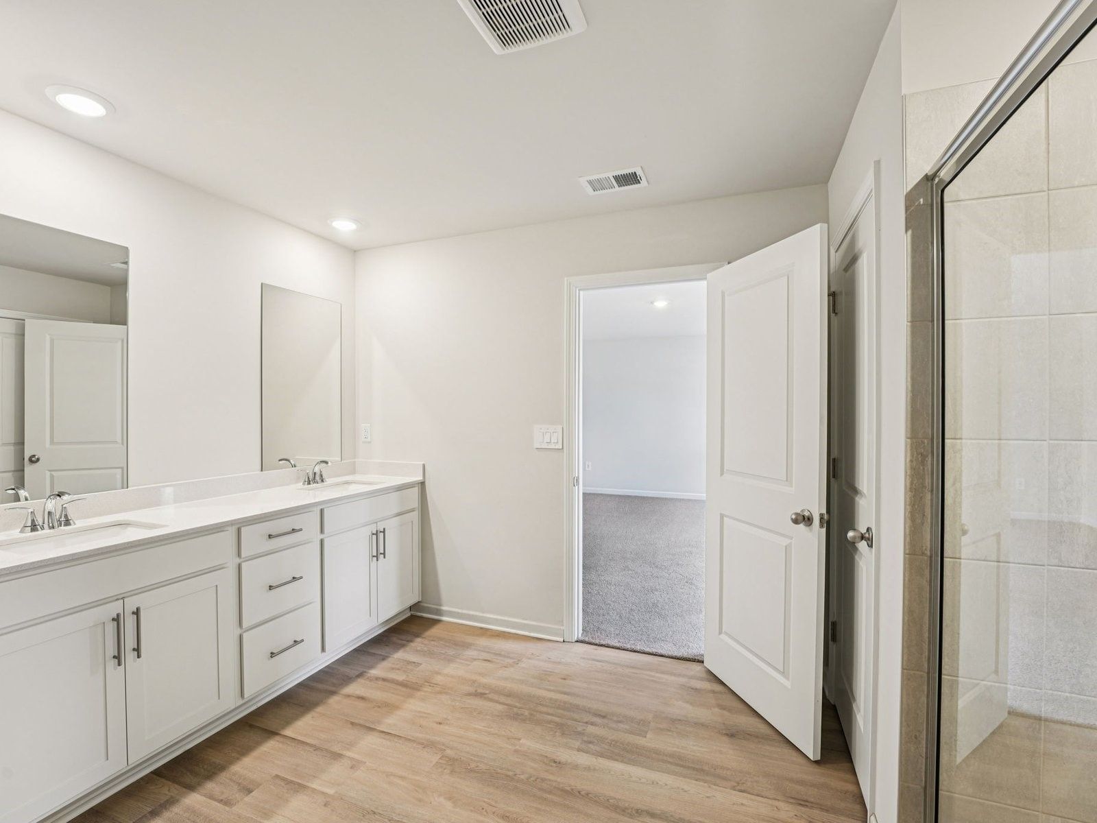 The Johnson floorplan with the Clarity Linen interior package.
