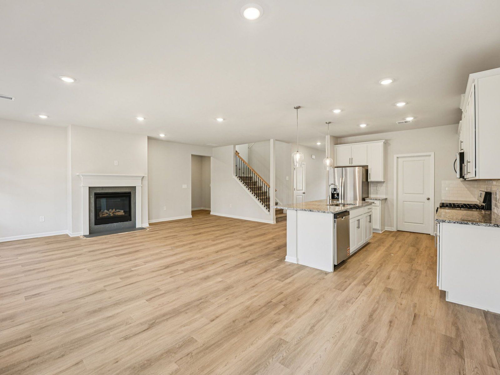 The Johnson floorplan with the Clarity Linen interior package.