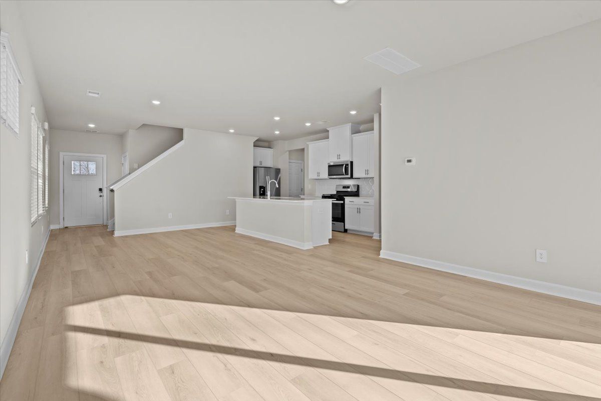 541 Crowder Place (Roswell)