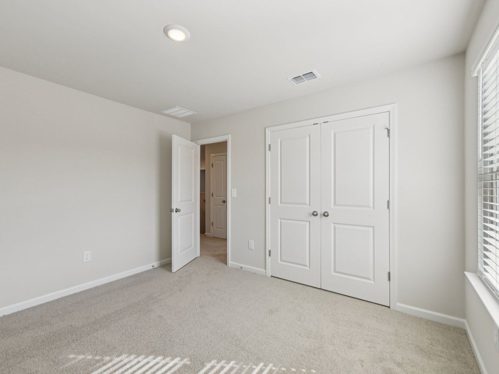 The Dakota Basement floorplan with the Radiant Frost interior package.