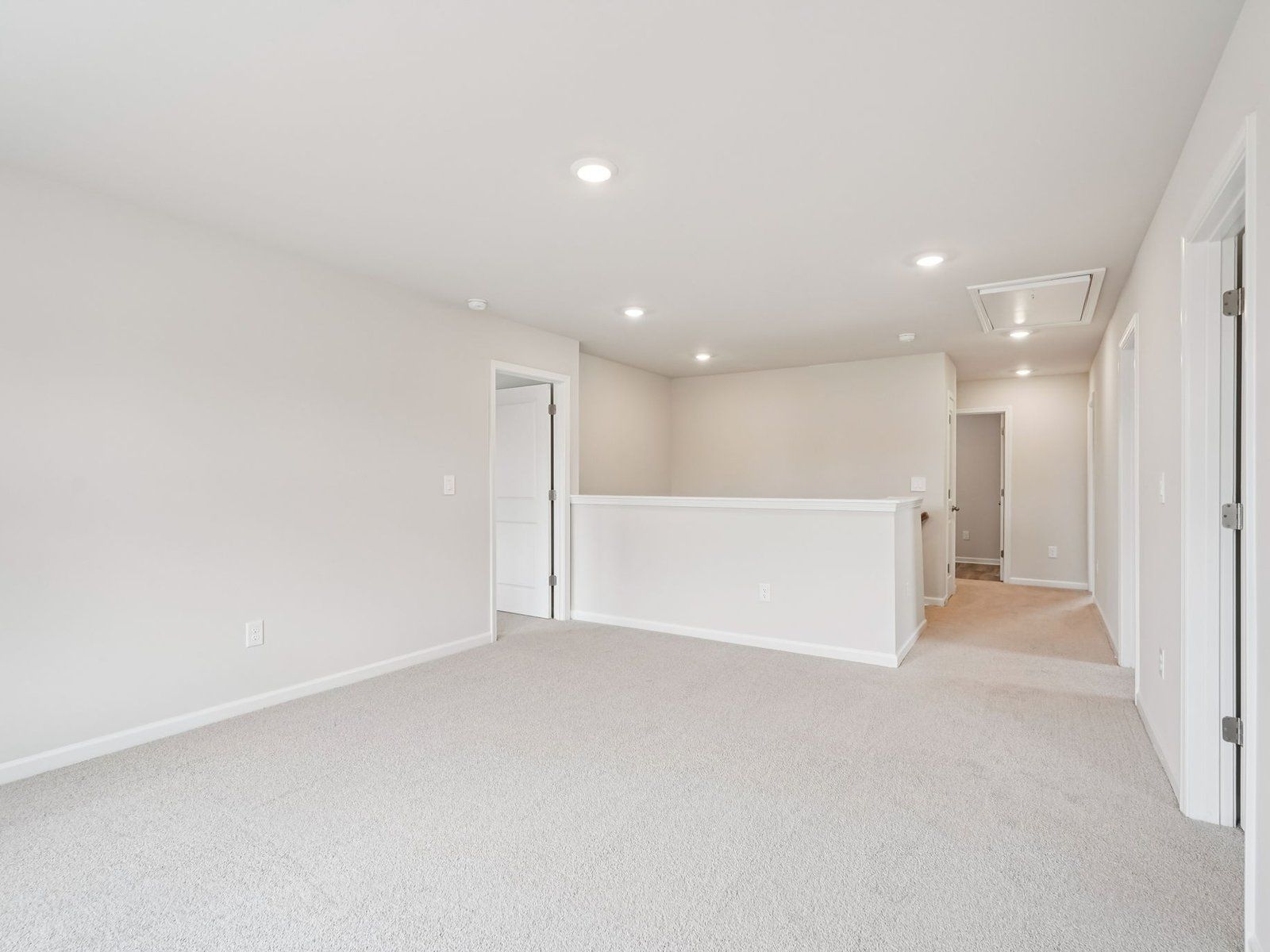 The Dakota floorplan with the Cozy White interior package.
