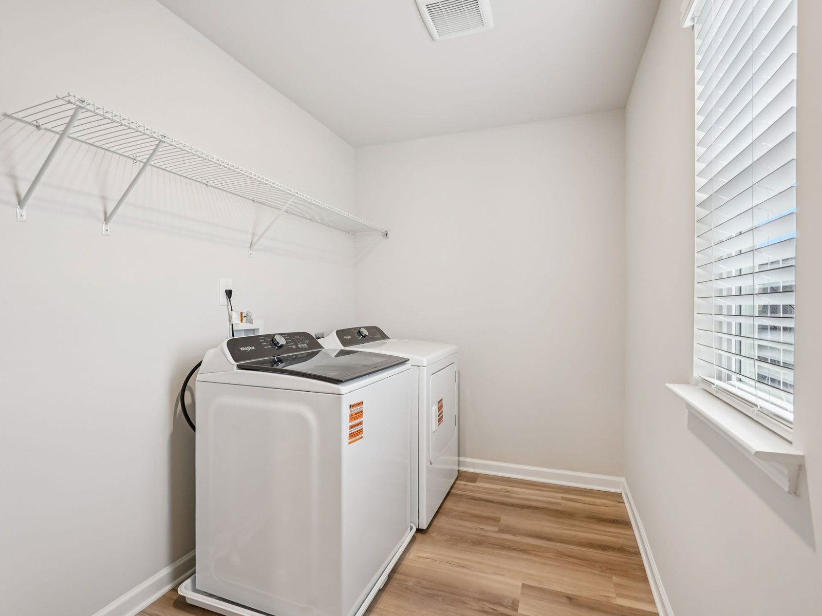 The Dakota floorplan with the Cozy White interior package.