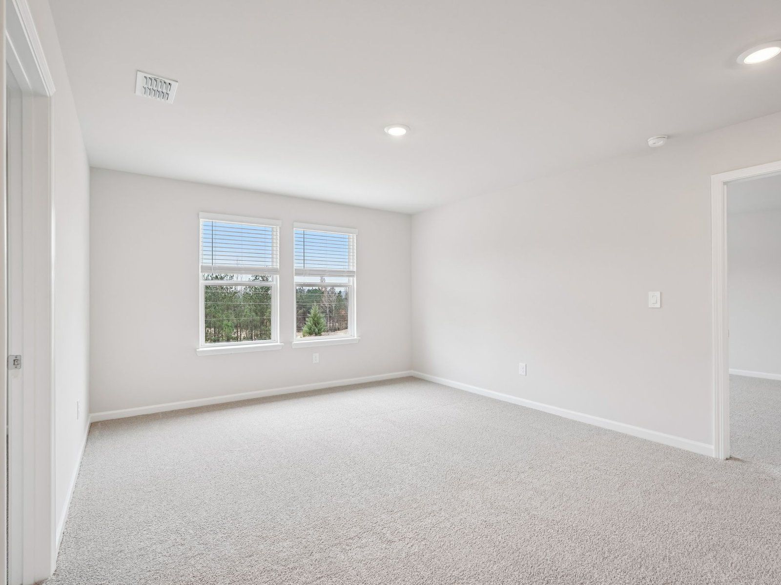 The Dakota floorplan with the Cozy White interior package.