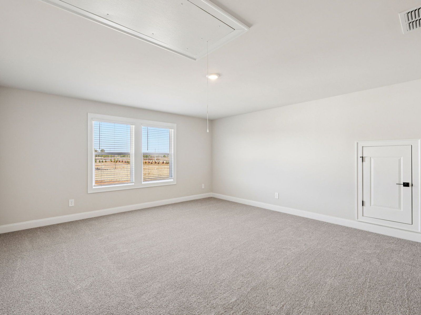 The Sherwood floorplan with the Classic White interior package.