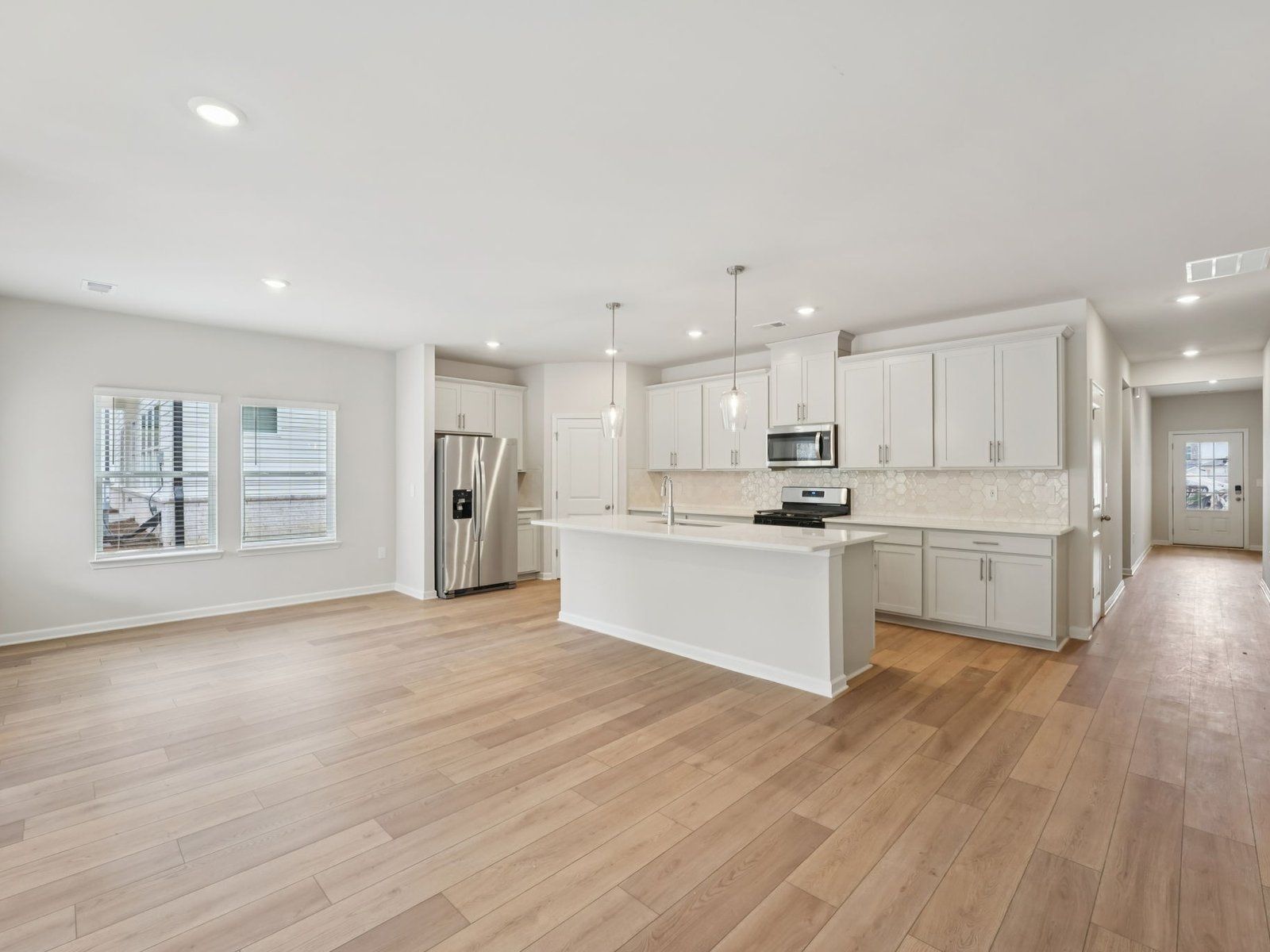 The Gibson floorplan with the Finesse Linen interior package.