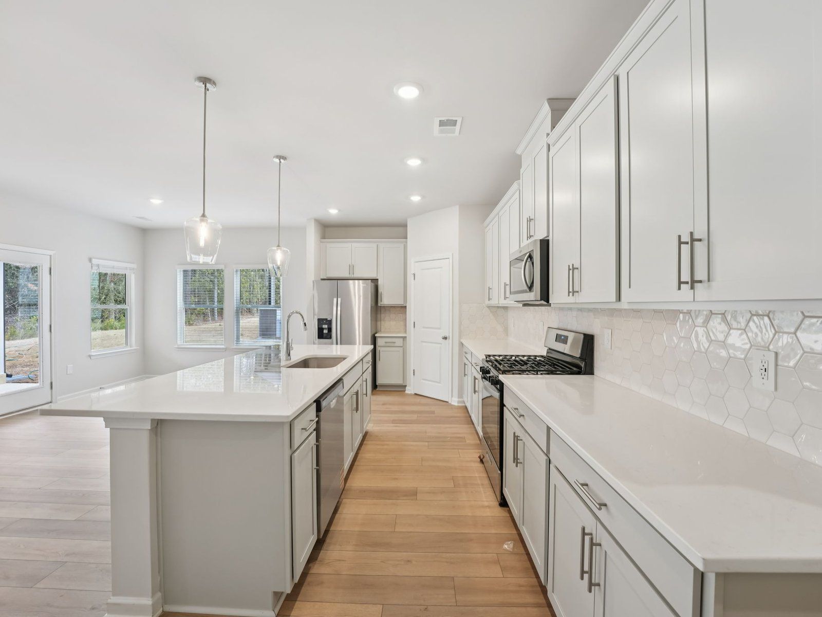 The Gibson floorplan with the Finesse Linen interior package.