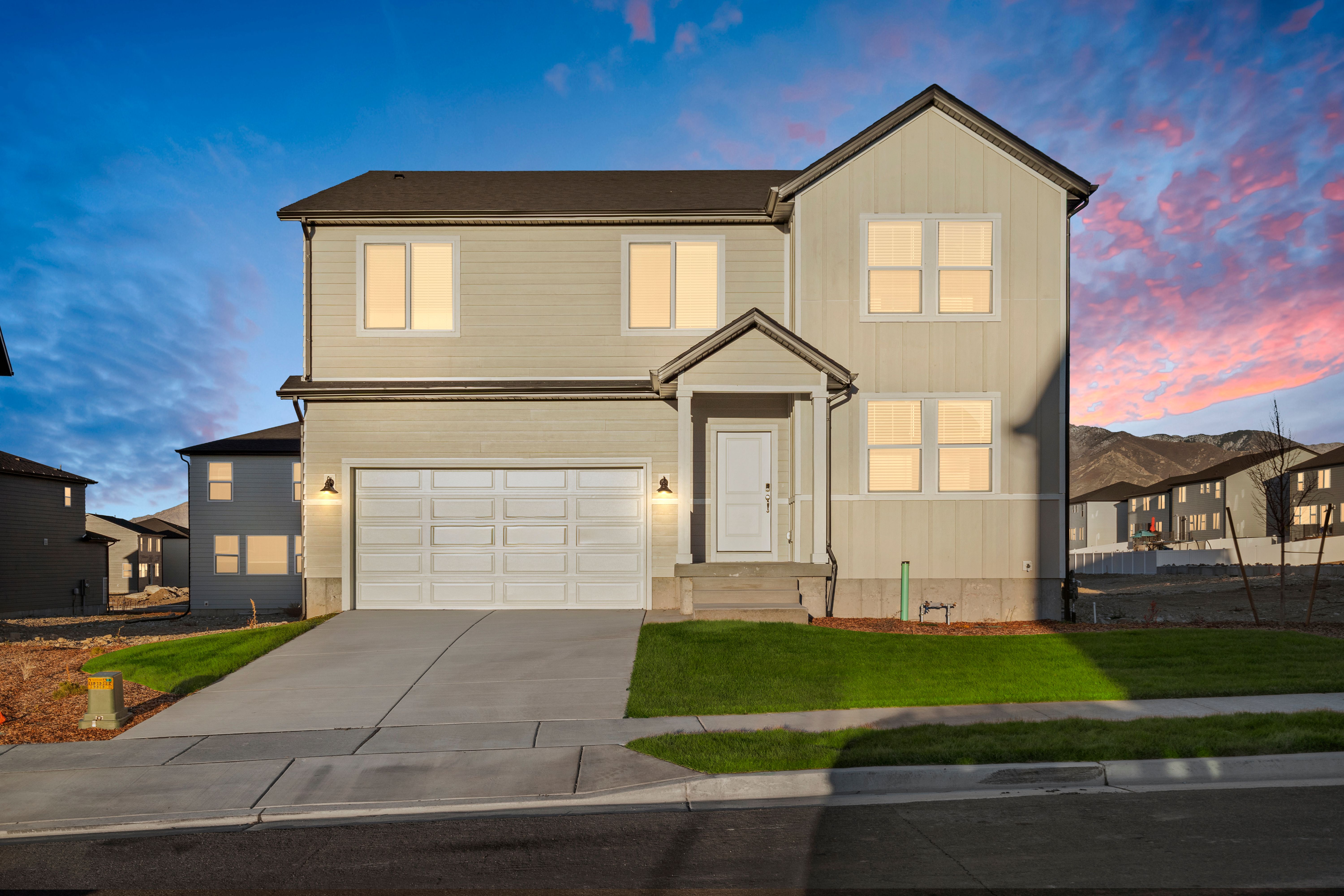 124 WEST EBBETS FIELD (Aspen) Image