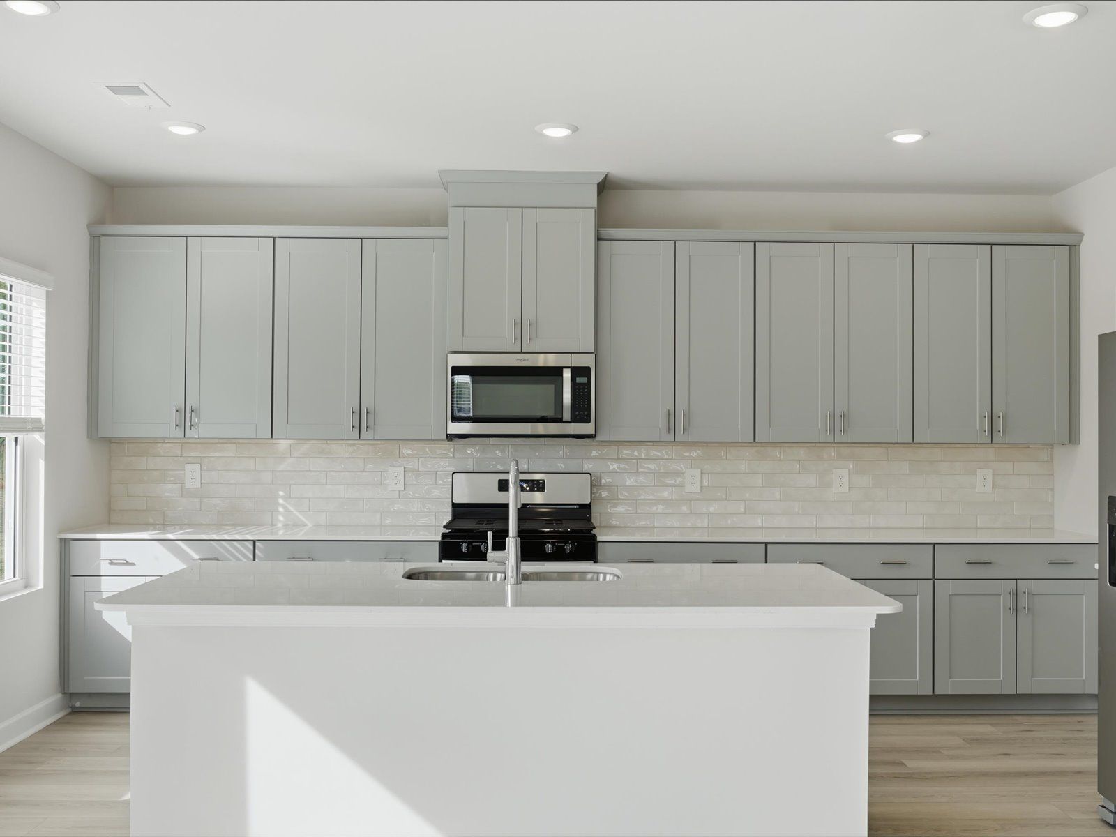 Welcome to the Dakota floorplan at Brayfield Manor - Signature Collection.