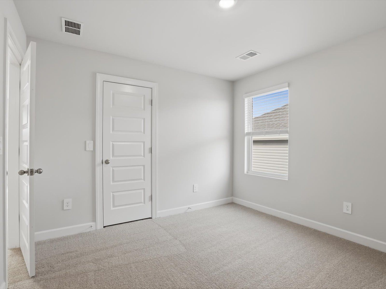 Welcome to the Dakota floorplan at Brayfield Manor - Signature Collection.