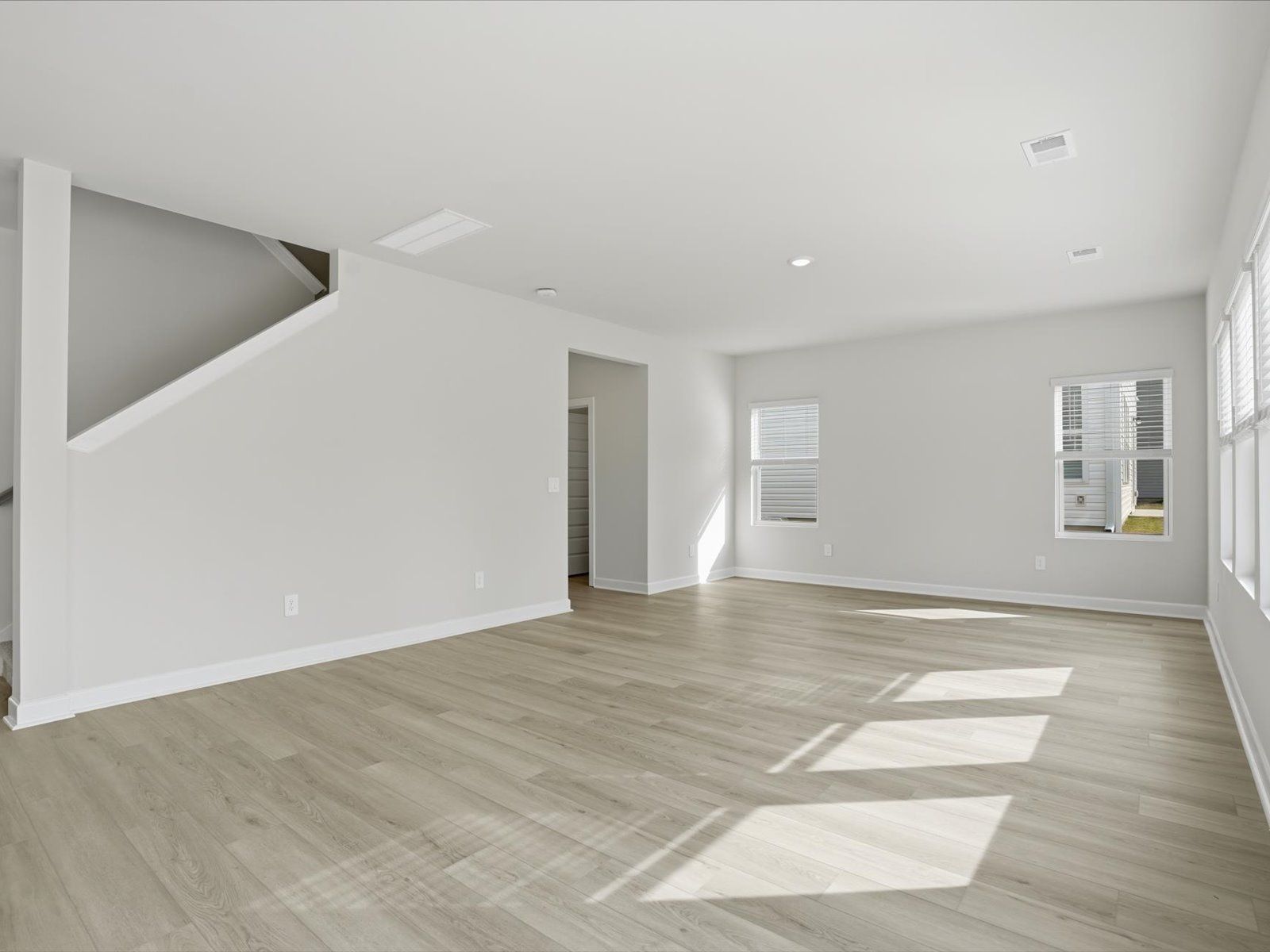 Welcome to the Dakota floorplan at Brayfield Manor - Signature Collection.