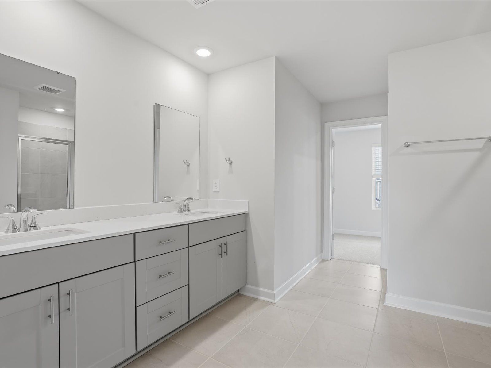 Welcome to the Dakota floorplan at Brayfield Manor - Signature Collection.