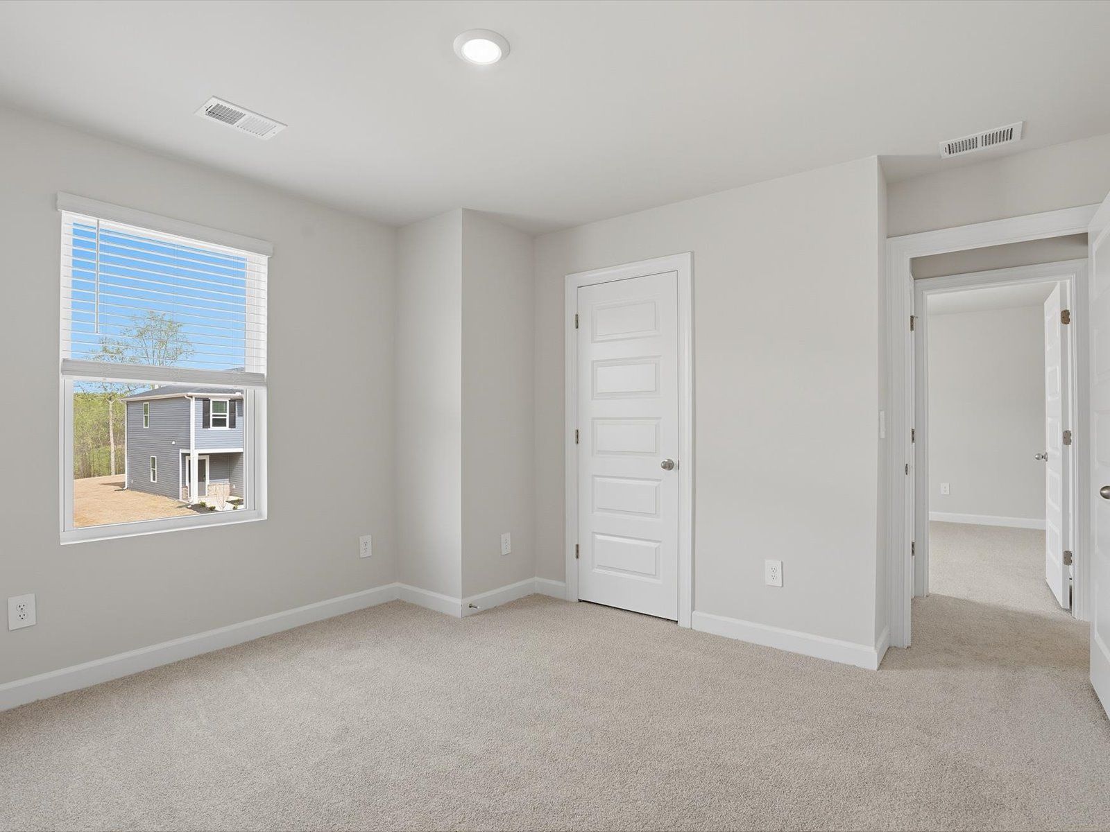 Welcome to the Lennon floorplan at Brayfield Manor - Heritage Collection.