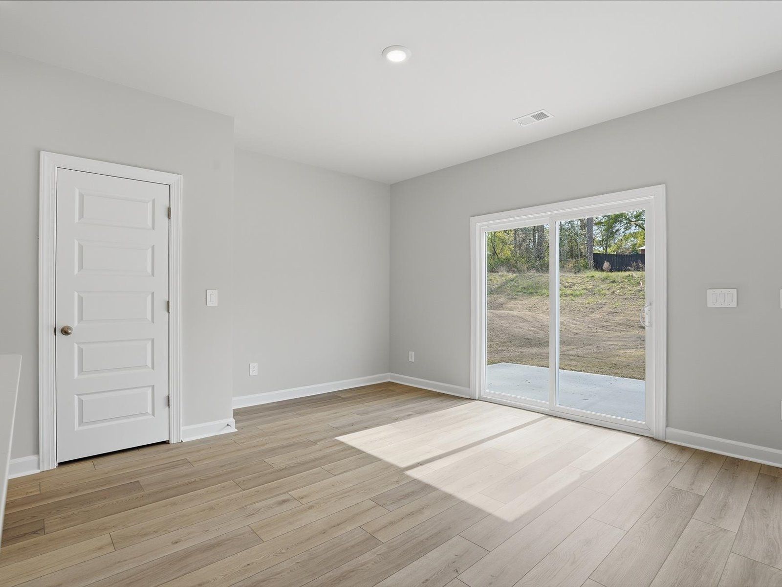 Welcome to the Lennon floorplan at Brayfield Manor - Heritage Collection.
