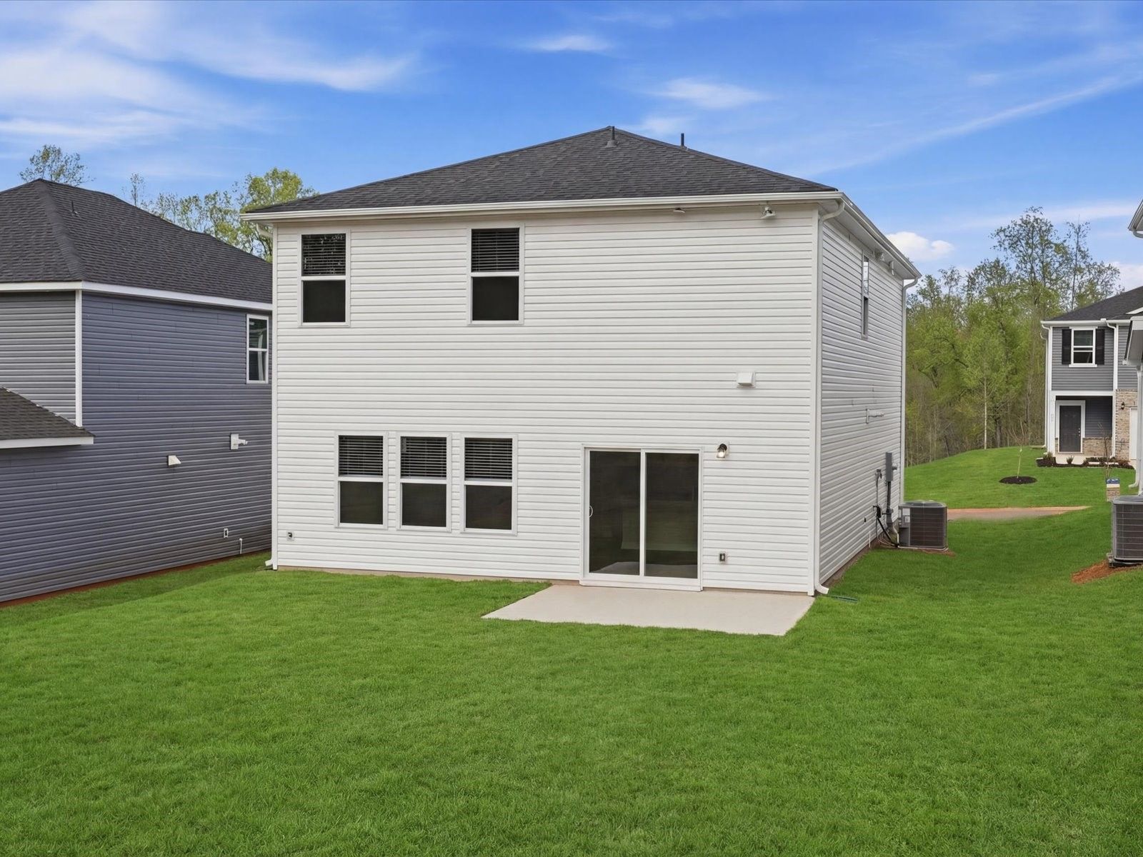 Welcome to the Lennon floorplan at Brayfield Manor - Heritage Collection.