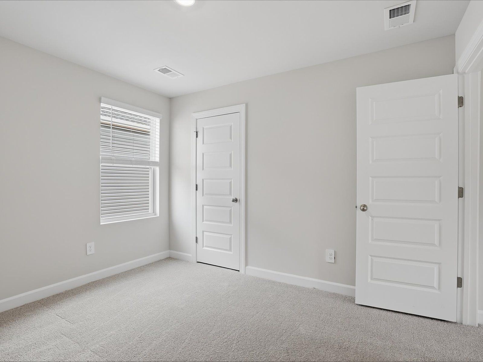 Welcome to the Lennon floorplan at Brayfield Manor - Heritage Collection.