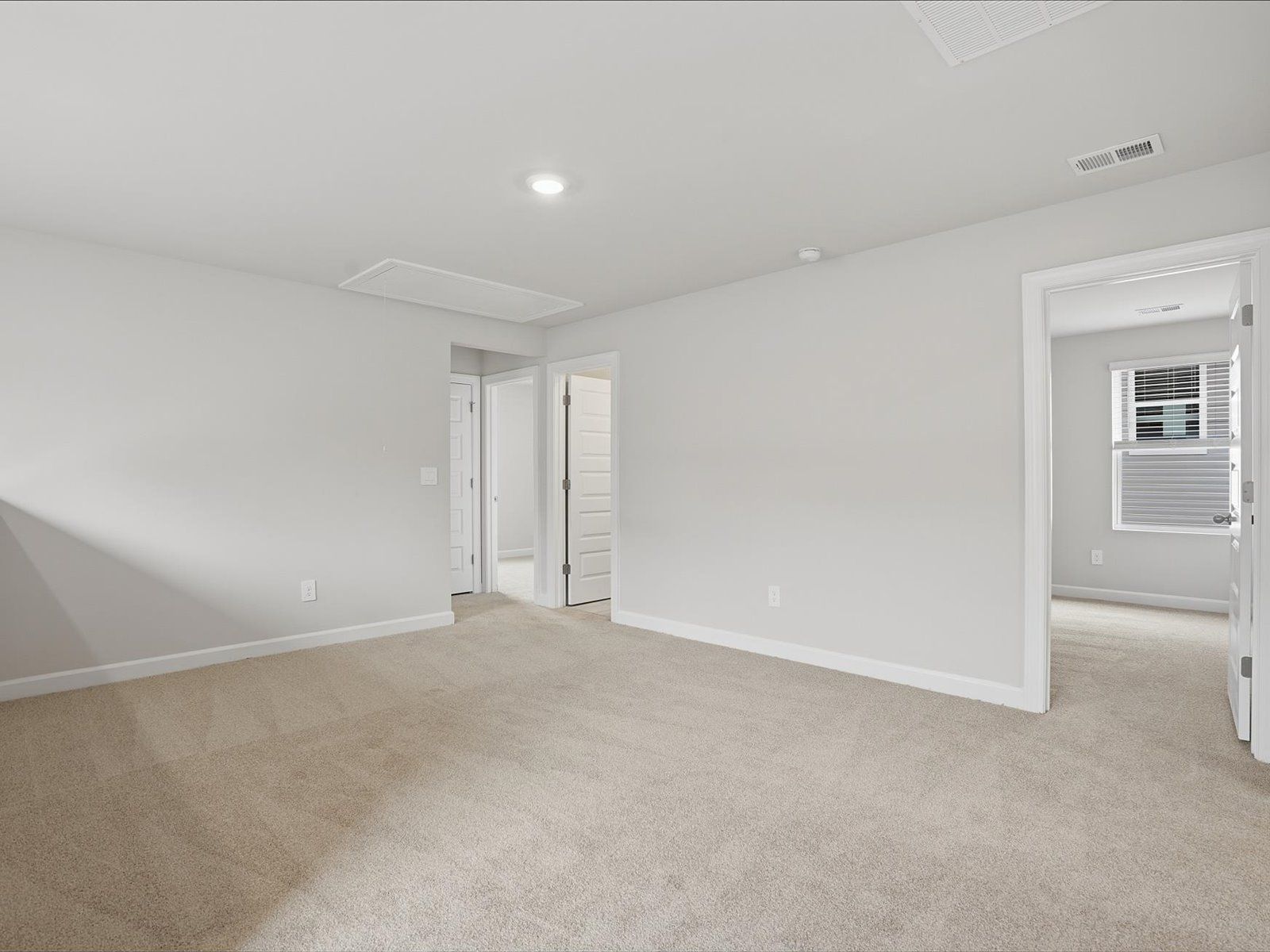 Welcome to the Lennon floorplan at Brayfield Manor - Heritage Collection.