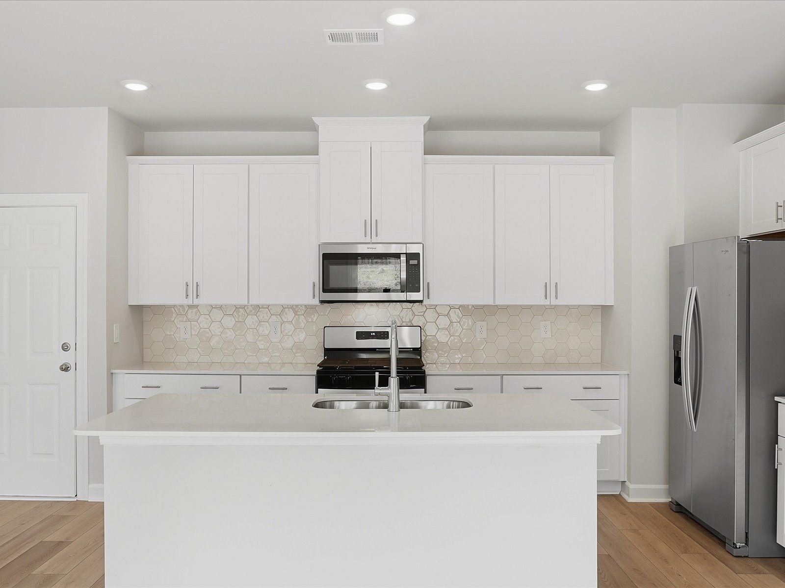 Welcome to the Lennon floorplan at Brayfield Manor - Heritage Collection.
