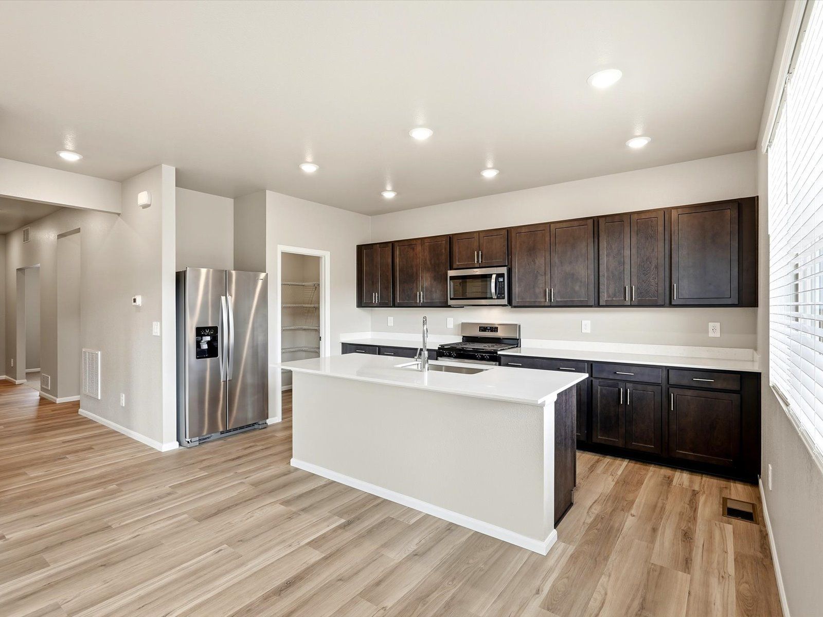 DEN_Revere-40s-Ln_Monarch_Kitchen_B_4664-Rabbitbrush-St