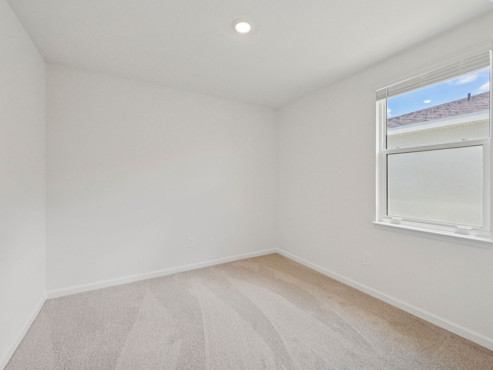 Secondary bedroom