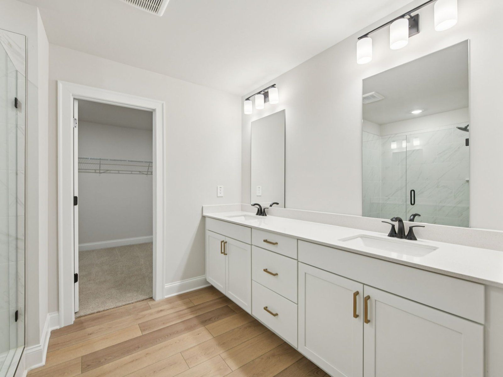 The Taylorsville Basement floorplan with the Timeless Contrast Linen interior package.