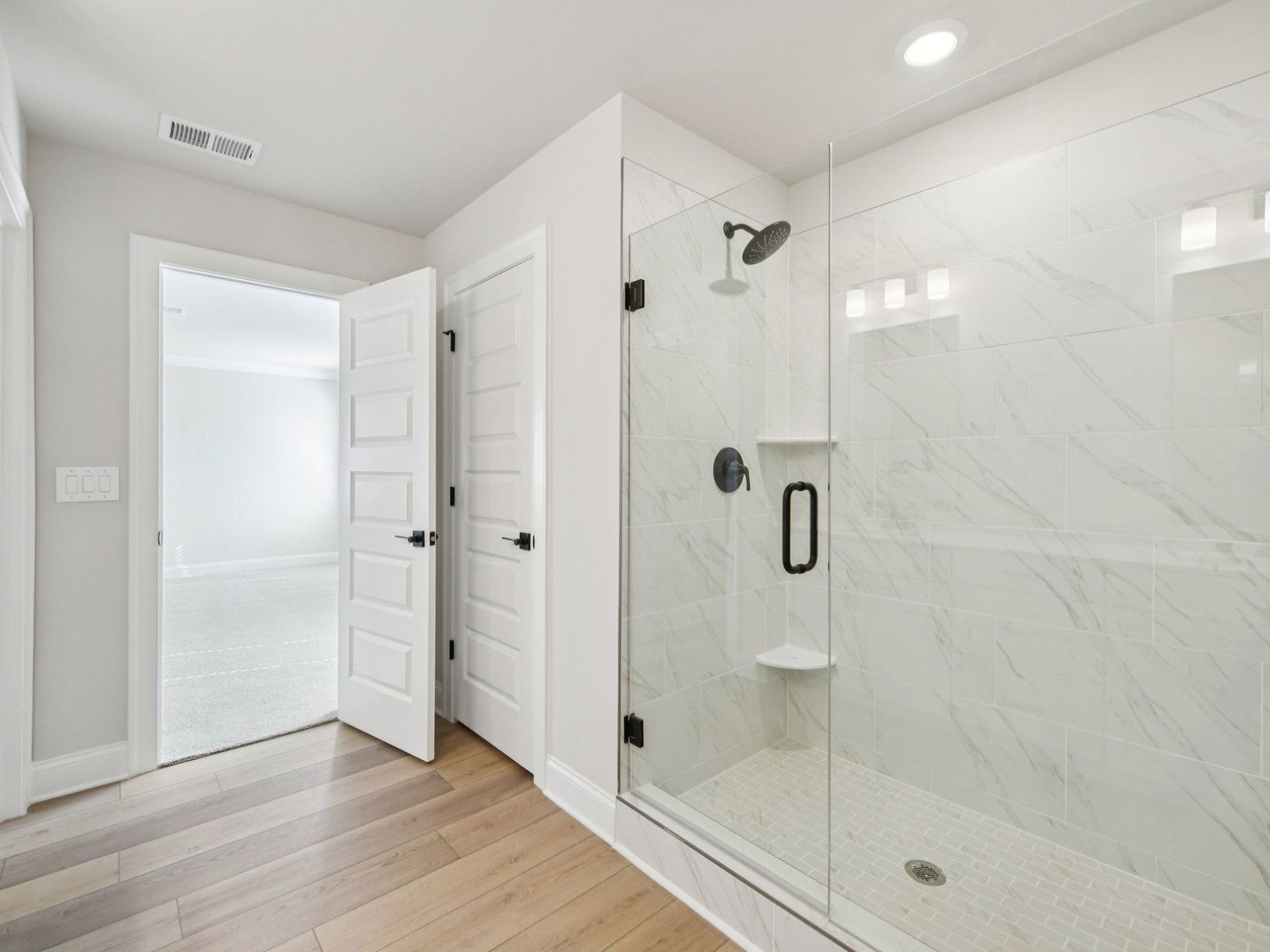 The Taylorsville Basement floorplan with the Timeless Contrast Linen interior package.