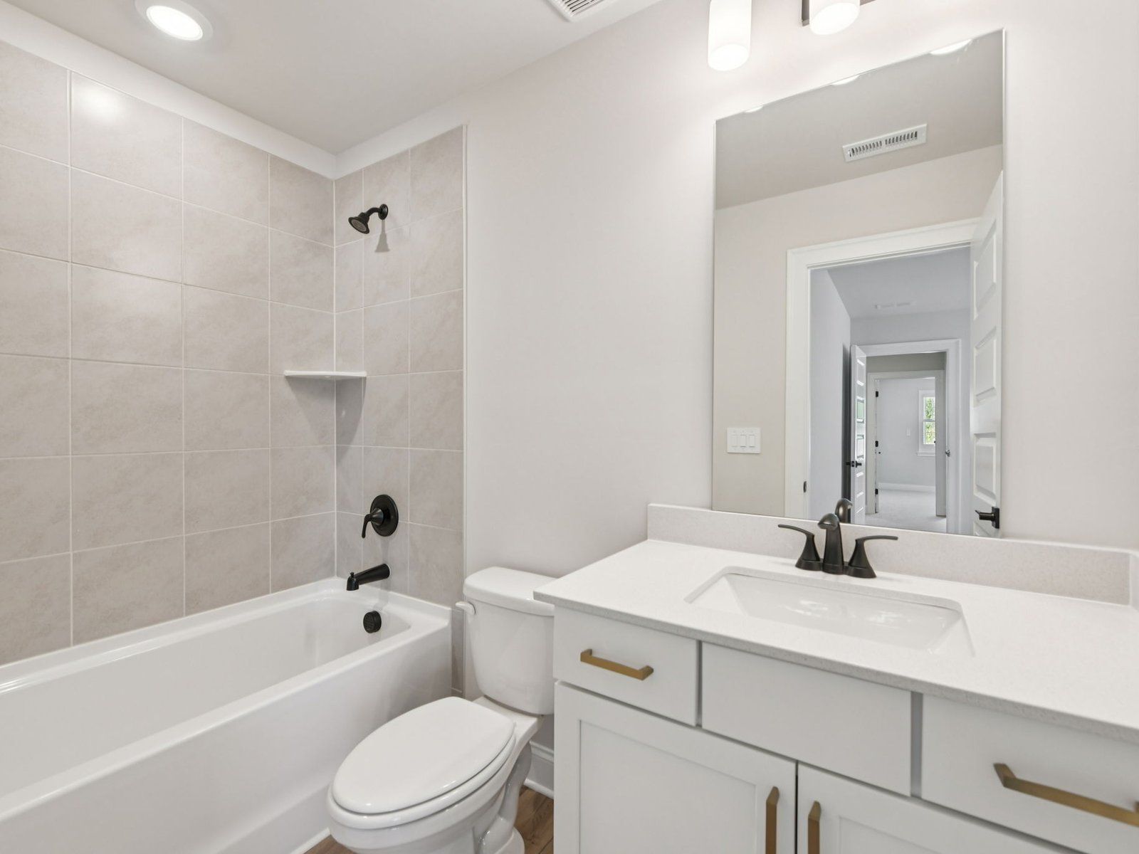 The Taylorsville Basement floorplan with the Timeless Contrast Linen interior package.