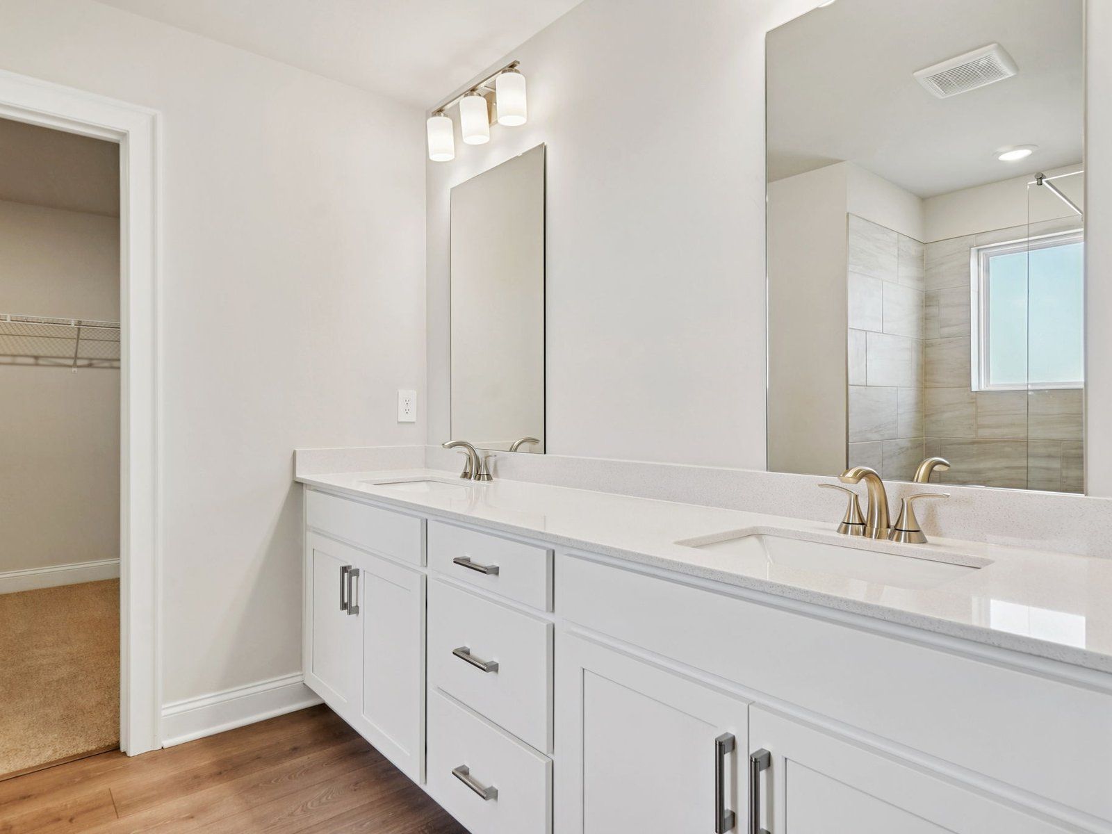 The Taylorsville floorplan with the Elegant Minimalism Linen interior package modeled at River Pointe.